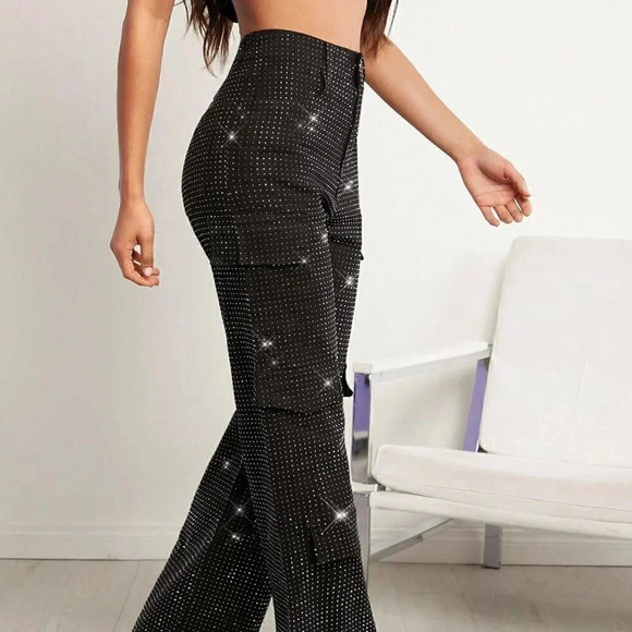 Black Preppy Women's Flap Pocket Straight-Leg Jeans - Picture 4 of 5